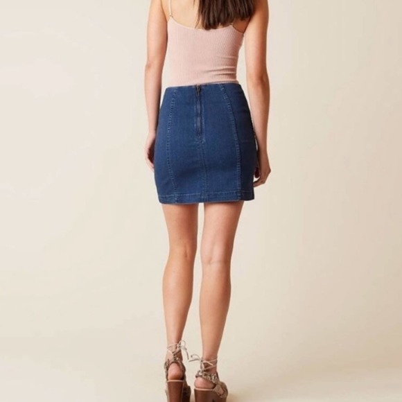 Free People Denim Skirt Womens Size 6 Blue Jeans Mini - Picture 2 of 7